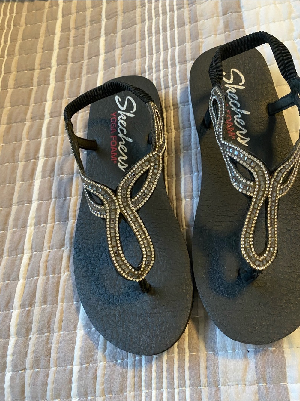 Skechers Black Rhinestone Loop Thong Sandals